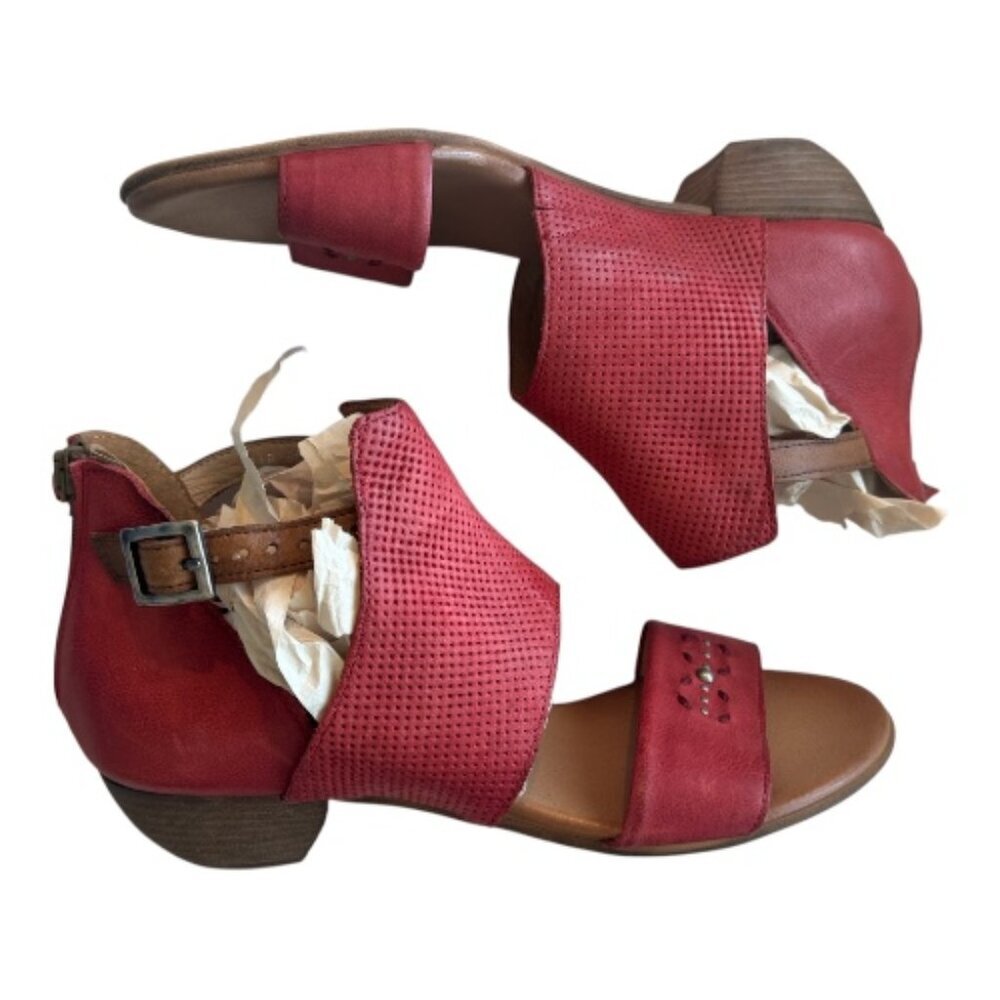 Miz Mooz Caribe Sandals Womens Size 42 Red Leather Perforated Studded Back Zip